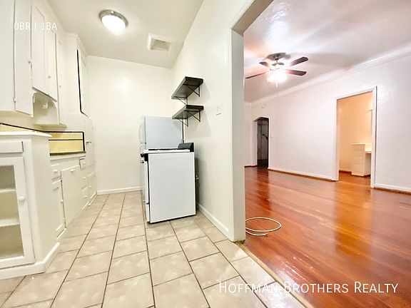 2nd image of 608 S Dunsmuir Ave APT 106