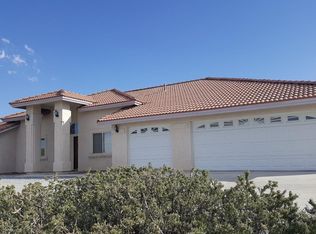 9461 Mountain Rd, Pinon Hills, CA 92372