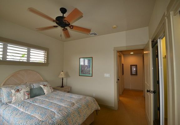 2nd image of 75-6025 Alii Dr APT K201