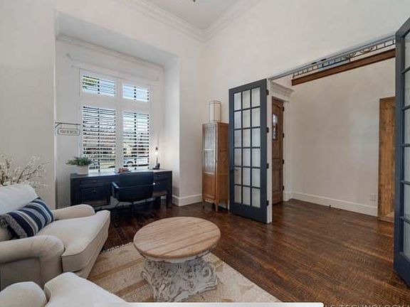 3rd image of 1436 E 35th Pl