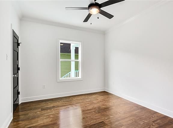 5th image of 2326 Allen St