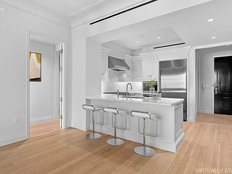 301 E 80th St #6E — Photo 4