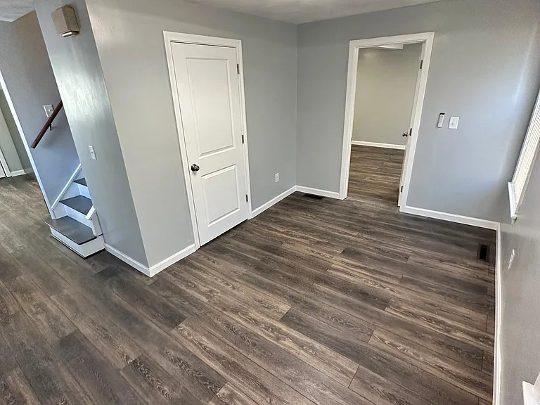 541 Mount Hope St #541 — Photo 4
