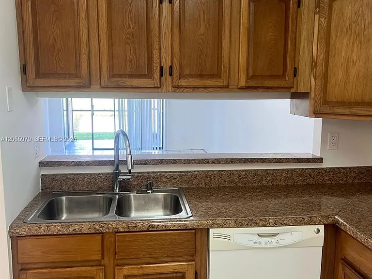 3399 Foxcroft Rd #114 — Photo 6