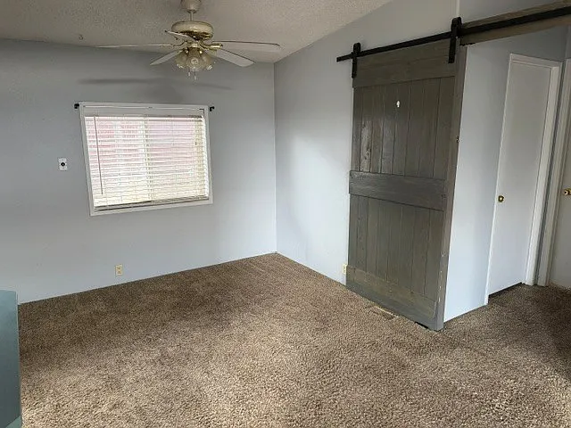 4975 Newport Ct — Photo 2