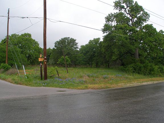 Lots are bound by Quinlan Park, Rush Rd and Minnie Drive