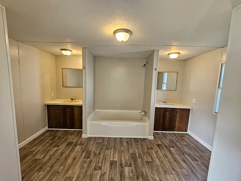 210 Jamback Rd #53 — Photo 6