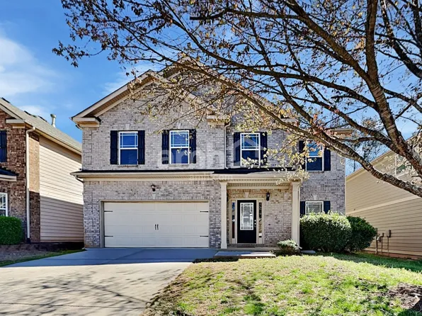 80 Torero Trl, Newnan, GA 30263