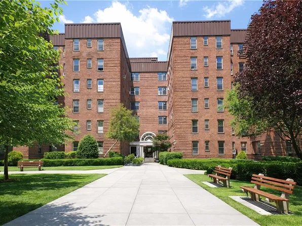 2170 Brigham St APT 4C, Brooklyn, NY 11229