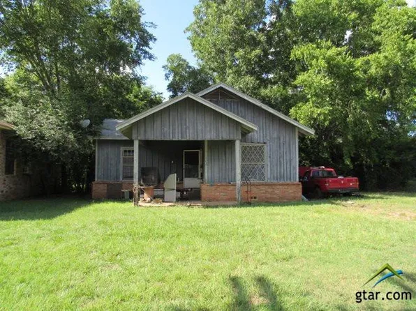 706 Tyler St, Jacksonville, TX 75766