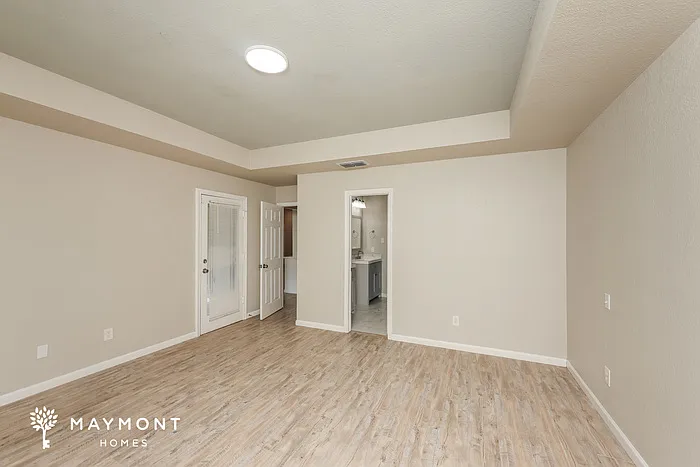 1019 Bluffview Dr — Photo 9