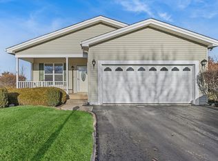 3840 Fox Hunt Way, Grayslake, IL 60030