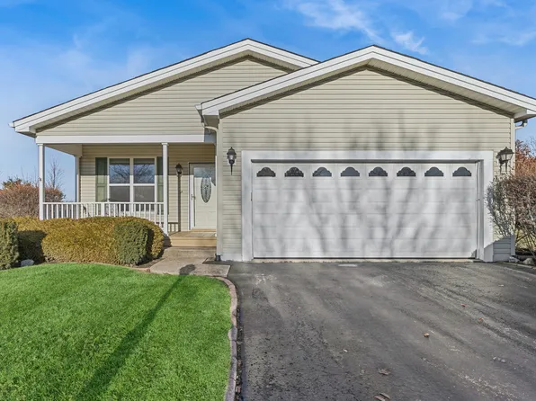 3840 Fox Hunt Way, Grayslake, IL 60030