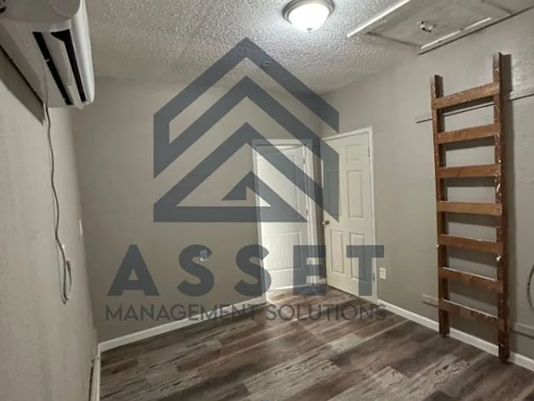 2121 N Wilburn Pl — Photo 13