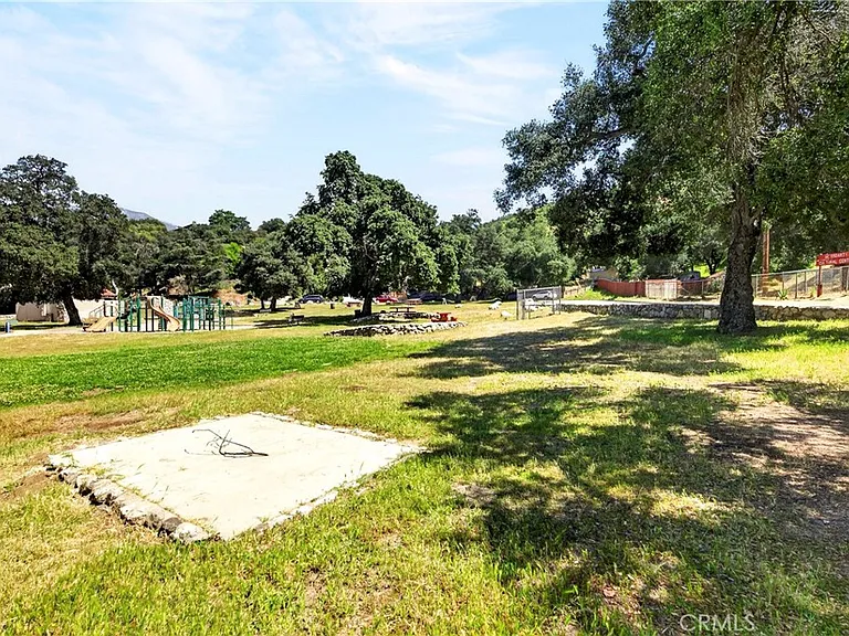 7552 Thousand Oaks Dr — Photo 18