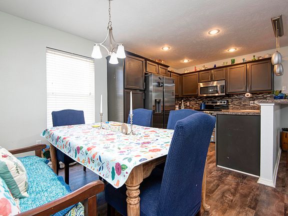 5th image of 4010 N Mead Drive