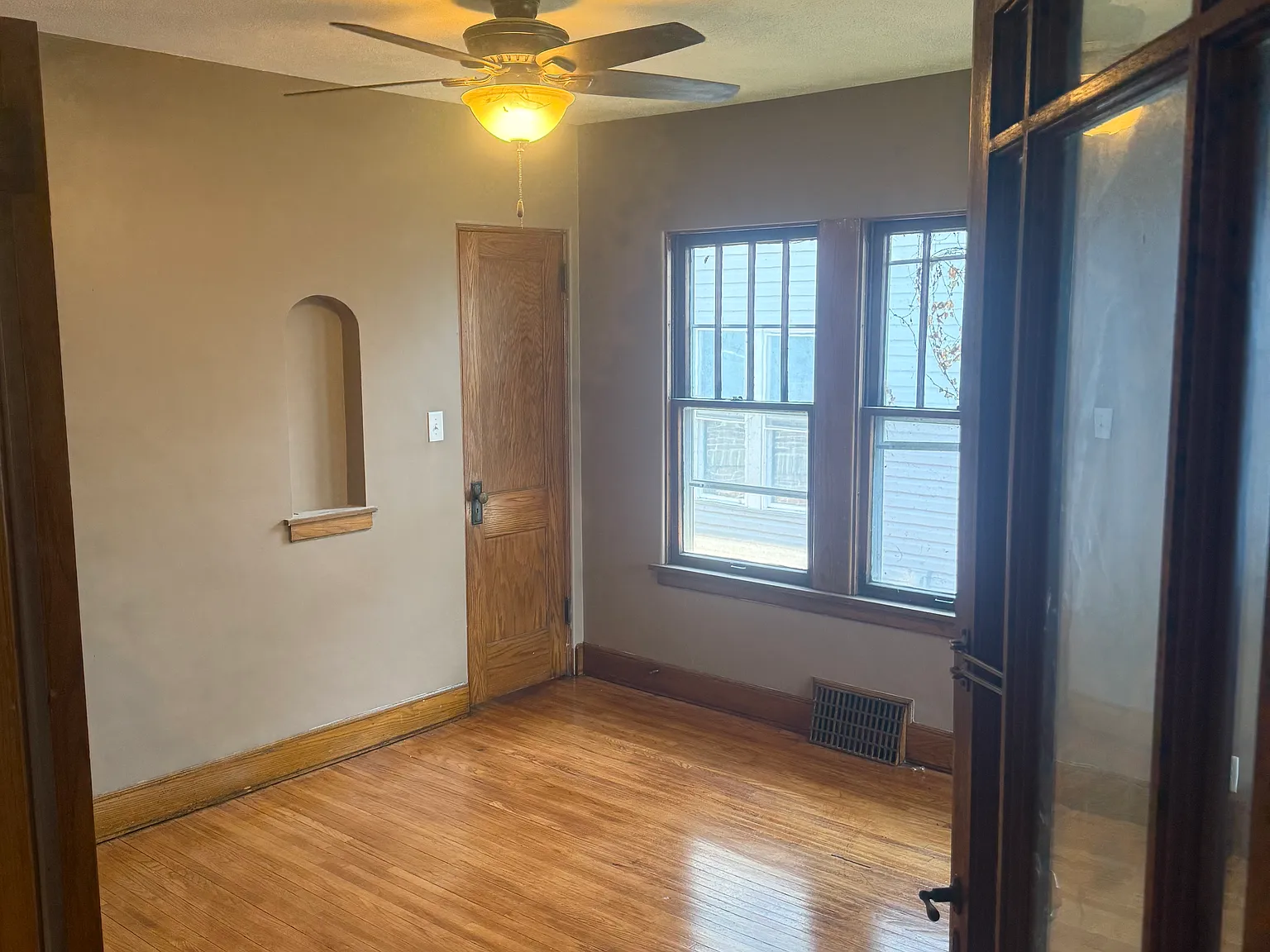 4 bed, 1271 sqft, $1,525 — Photo 4