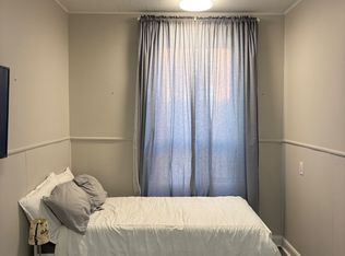 20 Canada St #2, Hamilton, ON L8P1N7