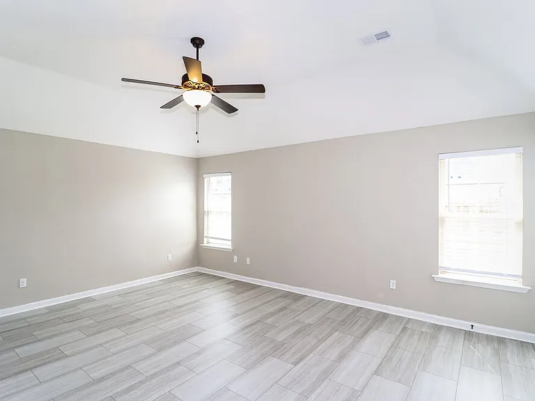 1075 Carib Loop W — Photo 10