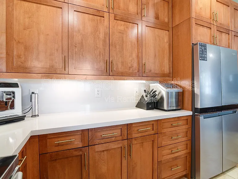 3438 NE 13th Ave — Photo 7