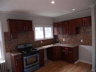 5th image of 18501 Hilburn Ave