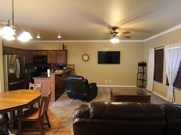 4th image of 7202 Manford Ln