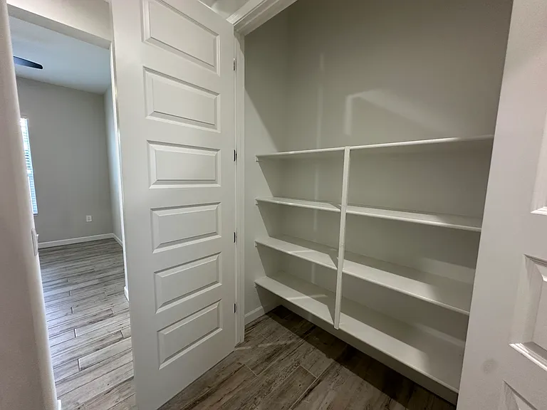 10319 W Harmony Ln — Photo 29