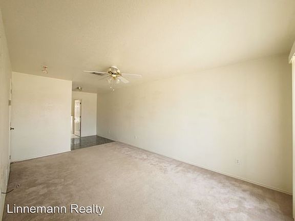 3rd image of 1202 Industrial Blvd APT B