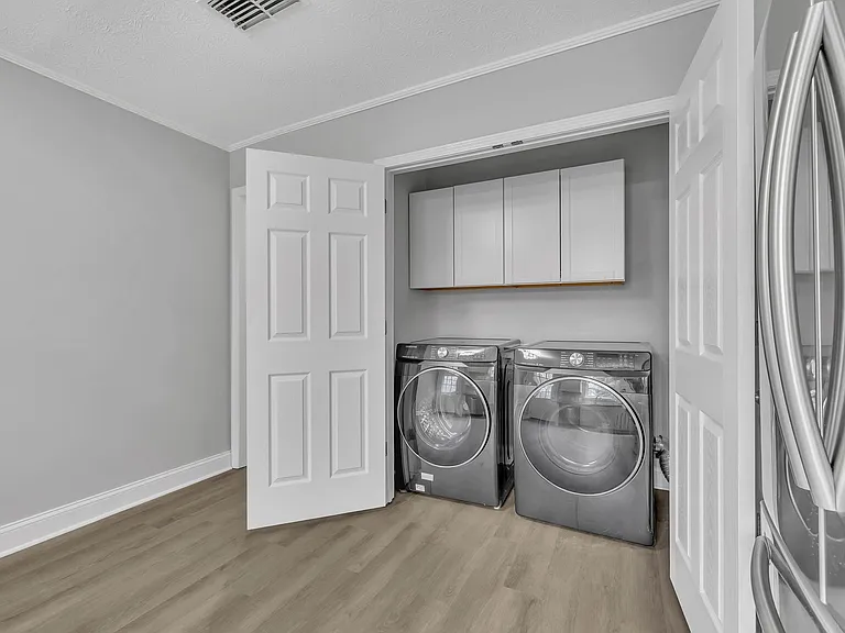 3350 Oak Trees Ct — Photo 15