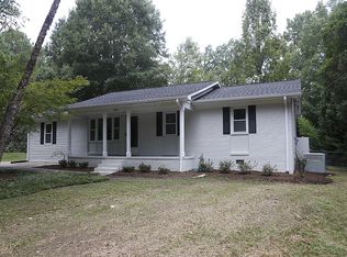 105 Landsbury Dr, Durham, NC 27707