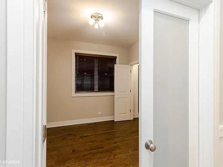 1539 N Western Ave #2 — Photo 10