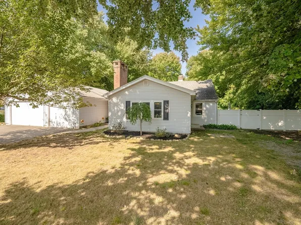 182 Mill St, Agawam, MA 01001