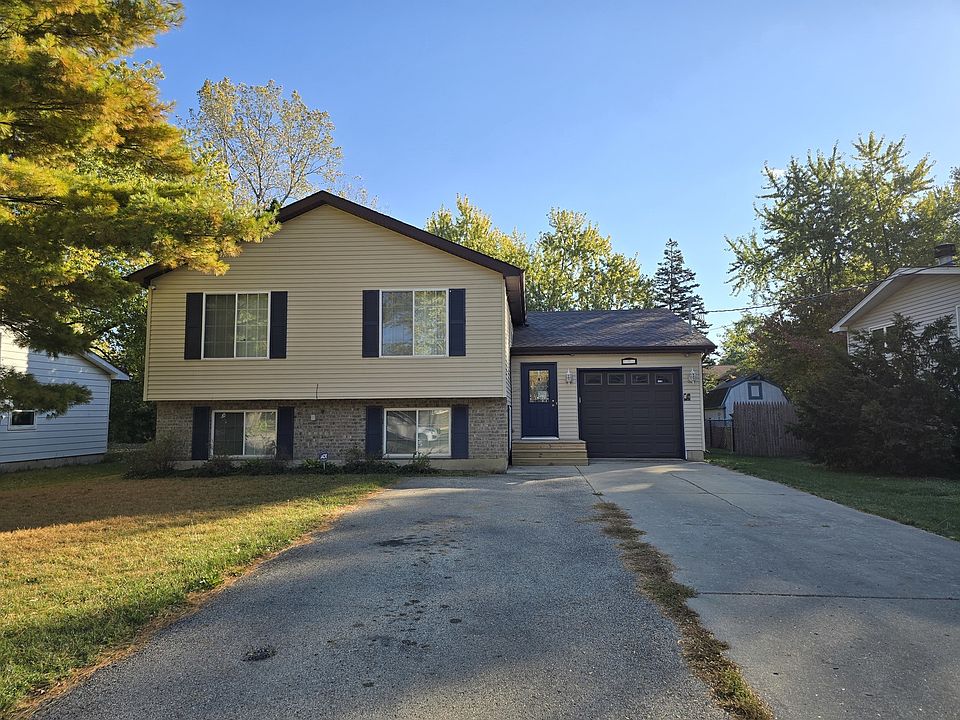 1st image of 38055 N Russell Ave