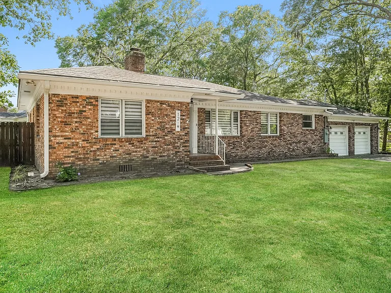 1219 South Blvd — Photo 4