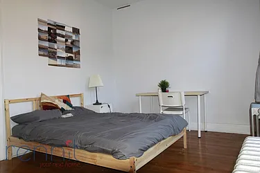 Rented by Rennit Inc.