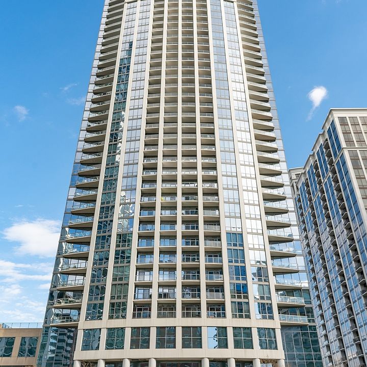1st image of 1235 S Prairie Ave APT 3201