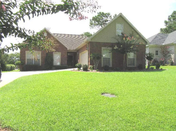 109 Tom Morris Ln, Enterprise, AL 36330