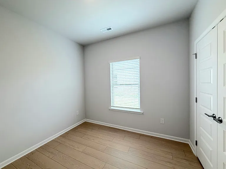 204 Stockyard Cir — Photo 28