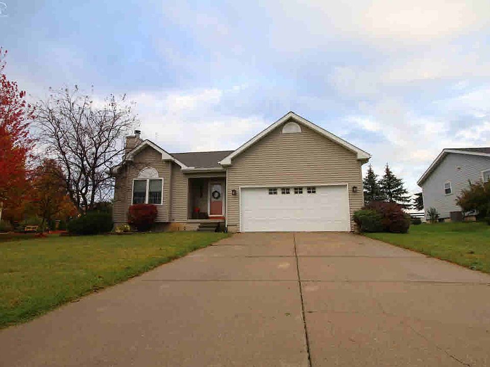 1st image of 3055 Blue Grass Ln
