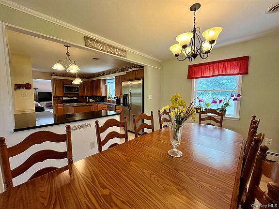 4th image of 334 Greeves Road