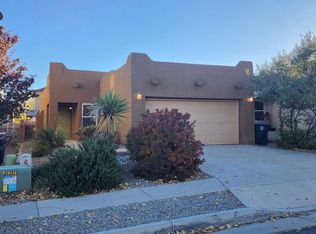 10808 Humphries Ln SW, Albuquerque, NM 87121