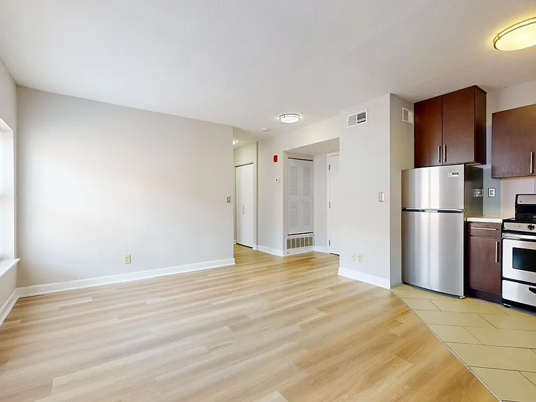 Kenwood — Photo 20