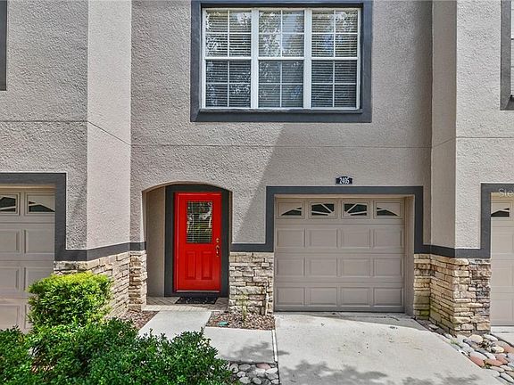 5th image of 2405 Lexington Oak Dr