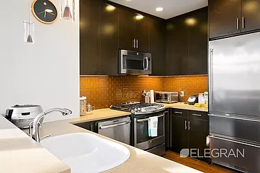 Rented by (Legacy) Elegran