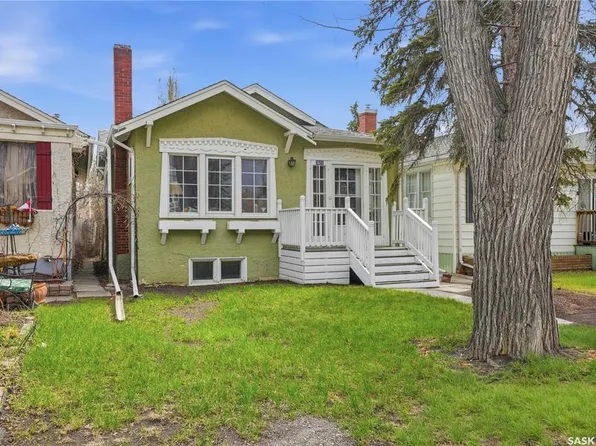 3625 Victoria AVENUE, Regina, SK S4T 1M4
