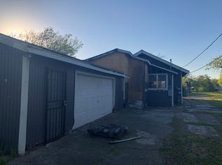 1330 9th St, Port Arthur, TX 77640