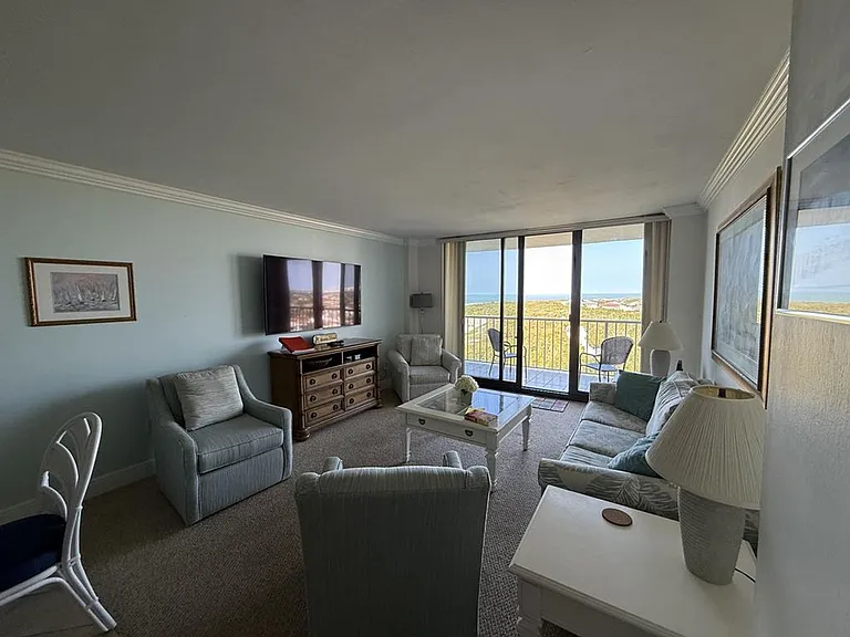 440 Seaview Ct #1210 — Photo 6