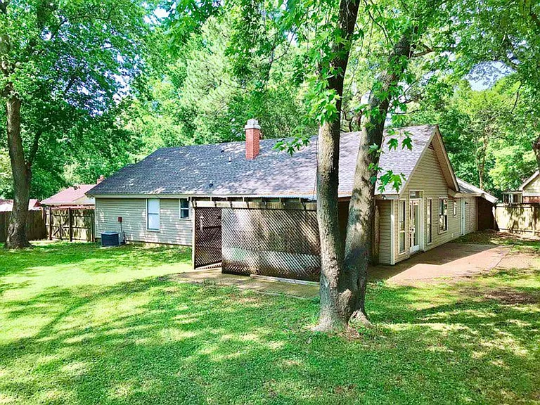1411 Leafhaven Cv — Photo 20