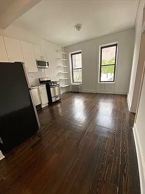 Rented by Compass | media 6