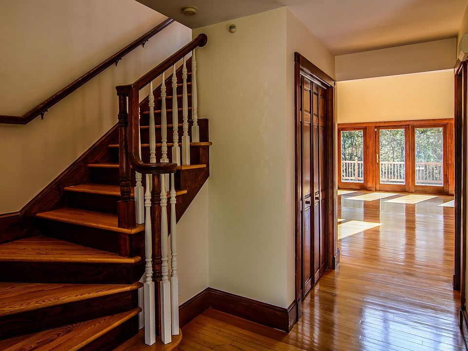 511 Rochdale St, Auburn, MA 01501 Zillow